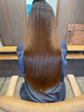 エル バイ ロンド 関(elle by Lond) [elle by lond]栗原　瑠世　ベージュ×美髪矯正