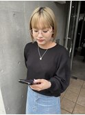 切りっぱなしボブ　ヘイリーボブ　タッセルボブ
