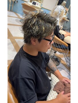 ロンド ストラーダ 心斎橋(Lond strada) メンズカット×波巻きパーマ×イメチェン[心斎橋]ハイライト