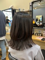 アルター(aL ter)&nbsp;ミディアムレイヤー［似合わせカット/ウェーブミディアム］