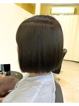 グラム 呉羽店(gram) 切りっぱなしボブ×オリーブベージュ