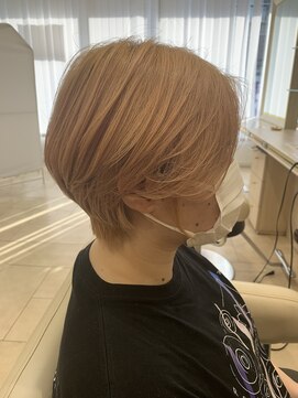 アッシュ 仙川店(Ash) 20代30代大人可愛い丸みショートショートボブハイトーンカラー