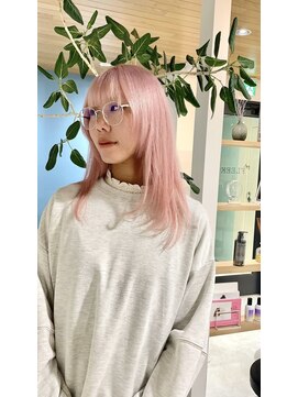 フリーク(FLEEK) ホワイトピンク ブリーチ3回 高瀬雅人