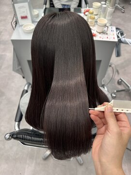 ミッシュバイアーバン(misch by urban.) 中性ストレート×ラベンダーカラー