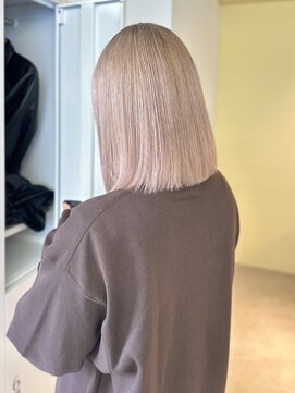 20代30代40代 ホワイトピンクベージュ/ミディアム似合わせカット