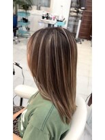 キャパ(CAPA)&nbsp;コントラストハイライト×レイヤーカット(茅ヶ崎/20代/韓国ヘア)