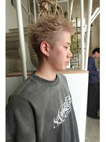 ソーレ(sole)&nbsp;スパイキーショート　ミルクティーベージュ　メンズカット