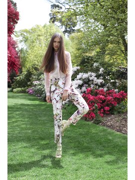 アンドインク(&inc) 30代/40代大人ミディアムウルフレイヤー前髪あり小顔麻布十番