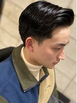 フランクスバーバーザスタンド(Frank’s barber the stand)&nbsp;サイドパート刈り上げツーブロックビジネスバーバースタイル
