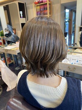 タバ ヘアー トウアン(taba hair touan) アッシュブラウン　ミニウルフ