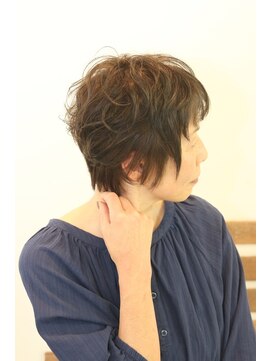 モナミ美容室 くせ毛アレンジショート