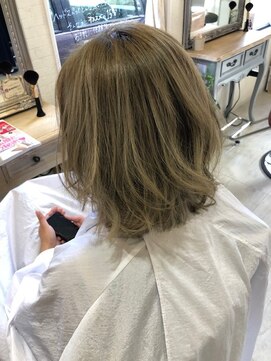 ヘアメイク リヴ(Hair Make Liv) ぷっつんボブ×レイヤー×ハイライト/舞鶴/西舞鶴/ミディアム
