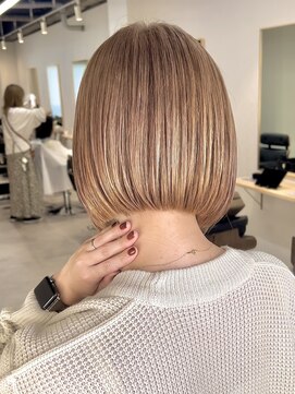 トト 船橋店(toto.) 黒髪/グレーベージュ/レイヤーロング/前髪パーマ[西船橋/津田沼]