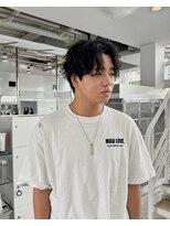 ブランコジーサウス(BLANCO G South) ツイストスパイラル/センターパート/縦落ちパーマ