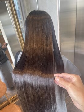 シアー 大阪梅田(SHEER.) 髪質改善×縮毛矯正×酸性ストレート【大阪梅田,中崎町美容室】