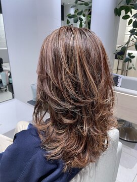 ステア ケース(stair case) 【NATASHA】銀座レイヤーカット/20代/30代/40代/50代