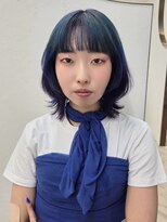 ポイントファイブバイソレイユ 小松店.5 by SOLEIL)&nbsp;ミディアムくびれヘアブリーチブルーグラデーション