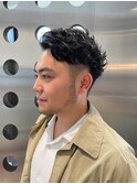 メンズニュアンスパーマ刈り上げスタイル
