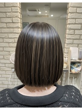 ルームス(ROOMS) ハイライトボブ