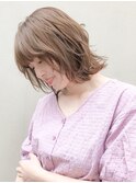 ゆるふわショートで柔らかスタイル