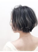 ショートボブ×ハイライト