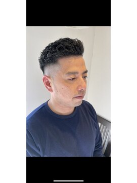 ヘアアンドライフ ゴースリー(HAIR&LIFE GO 3) ☆フェードパーマスタイル☆