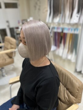 カリーナ(CARINA) ハイトーンカラー/ホワイトベージュ