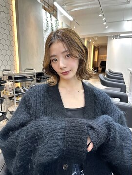 ヴィオットバイサロン(Viot by Salon) 前髪あり韓国美髪エアリーロングピンクブラウン切りっぱなしボブ