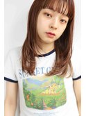 柔らかな明るめカラーとうねりで大人可愛いを演出