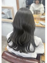 リッカ(RICCA)&nbsp;【ブリーチ無しカラー】韓国風巻き×ディープオリーブカラー♪