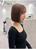タイトなラインボブ