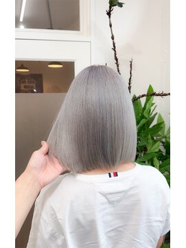 ロイス 神宮前(ROIS) ケアブリーチ/ミルクティーベージュ/髪質改善トリートメント/