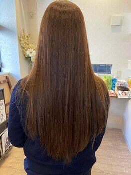 アンジェ(ange)の写真/縮毛矯正+トリートメントがおすすめ！髪の状態に合わせて施術するから、傷ませないうるツヤストレートに♪