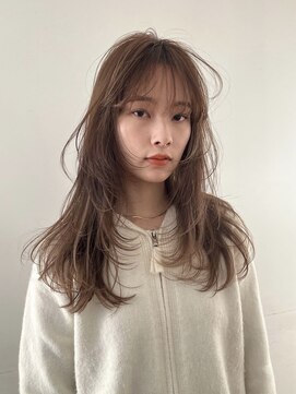 シキ 渋谷(siki) ベージュカラー/ブリーチなしダブルカラー/赤 み消し/渋谷/原宿