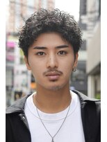 フィフス トウキョウ (fifth TOKYO)&nbsp;渋谷スパイキーパーマルーズパーマ刈り上げショートメンズカット