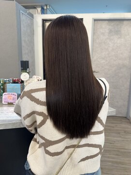 ヴィサージュバスク(VISAGE ba.s.k) 暗艶カラーで魅せる透明感☆