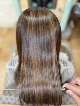 ヘアー デザイナーズ クルー ドルフィン(HAIR DESIGNERS CREW dolphin) 髪質改善トリートメント 【AQUA ROYAL】