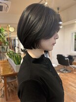 イーズ(e's)&nbsp;riko｜横顔がきれいにみえる毛流れレイヤーボブ