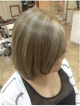 ケーアールツーエス 鳳店(KR2S) 白髪ぼかしハイライト