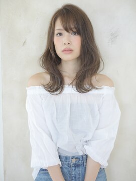 ジジ(GIGI) ゆるカール仕上げのセミロングvol.3