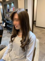 コンフィ(Confit)&nbsp;ゆるふわ巻き髪アレンジ