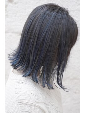 ティンク 横須賀中央(Tink) ダークグレー×ネイビーハイライト◎