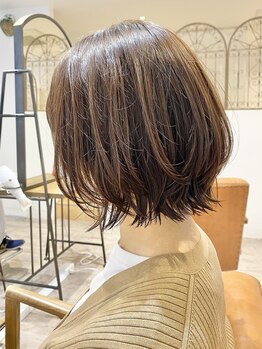 イト リトルヘアガーデン(ito. little hair garden)の写真/【泉中央】生え癖.髪質.毛流れを見極め、細部までこだわったito.のカット技術★理想のシルエットをご提案。