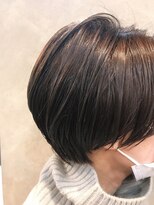 ビーハイブ ギフト(BeeHIVE GIFT) モノトーングレージュ ショートボブ