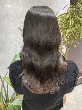 フレームプラス 御堂筋難波店(FRAME +) グレージュカラー