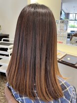 バズ(BuZZ)&nbsp;セミロングスタイル