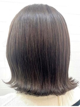 オーリーヘアー(Olliy hair) うるツヤ◎外ハネボブ アースカラー 30代40代50代