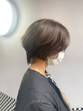 リリ(Rily) ふんわりおさまるショート