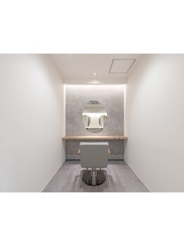 くつろぎの半個室席も完備◇日頃の疲れを癒す、上質なサロンタイムをお過ごしください…♪