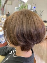 ヘアーアンドメイク フラット ヒルズ(Hair&Make FLAT HILLS) ひし形ライン・ショートボブ